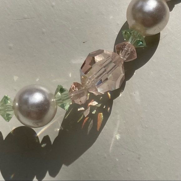 Pearl pastel crystal strand necklace 21” - Picture 3 of 7